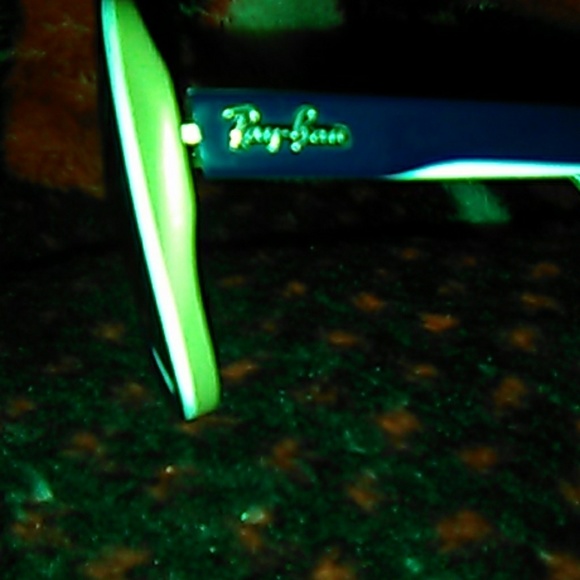 Ray Bans Sunglasses by B&L - Picture 2 of 7
